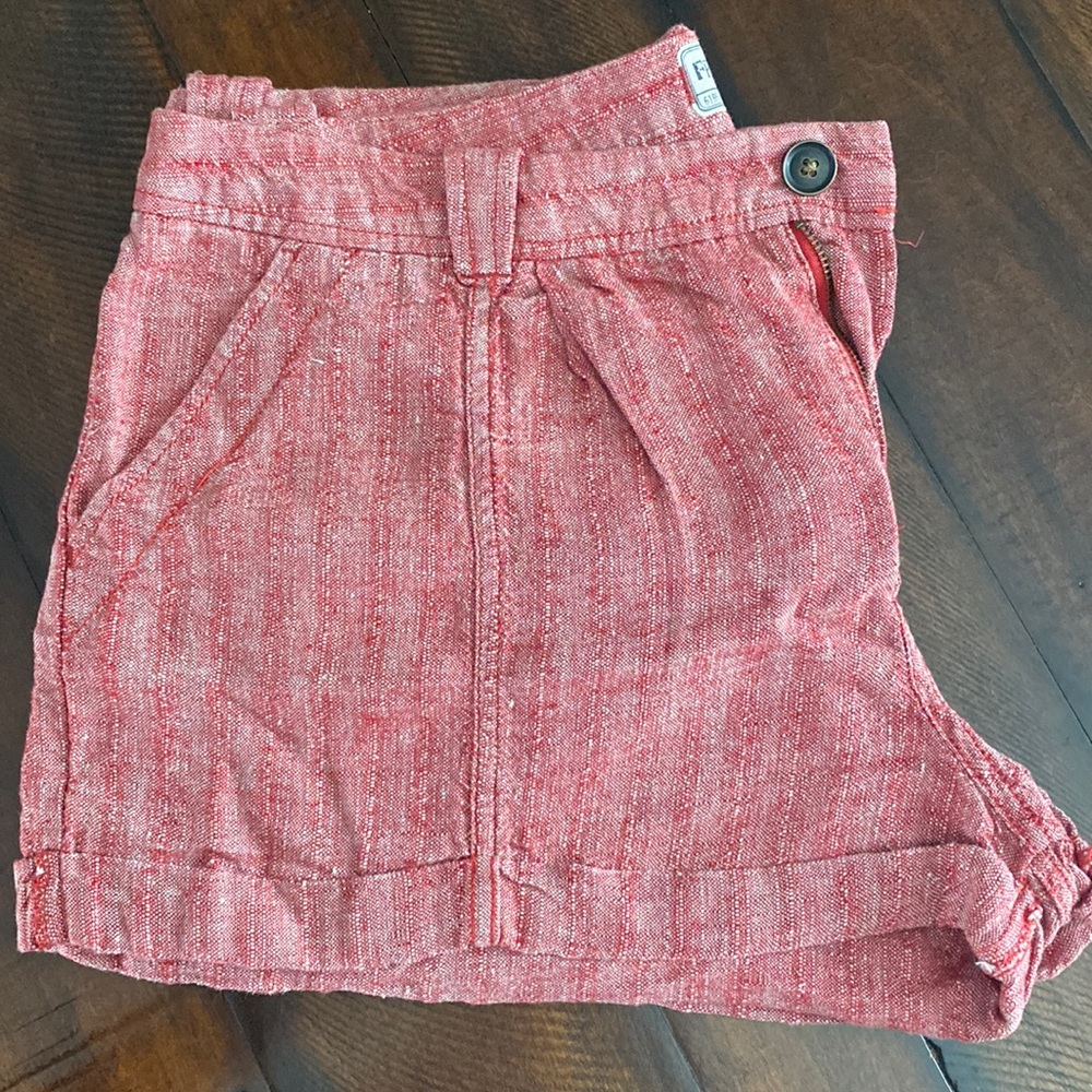 FREE PEOPLE Pleated and Cuffed 100% Linen Shorts NWOT sz 12
